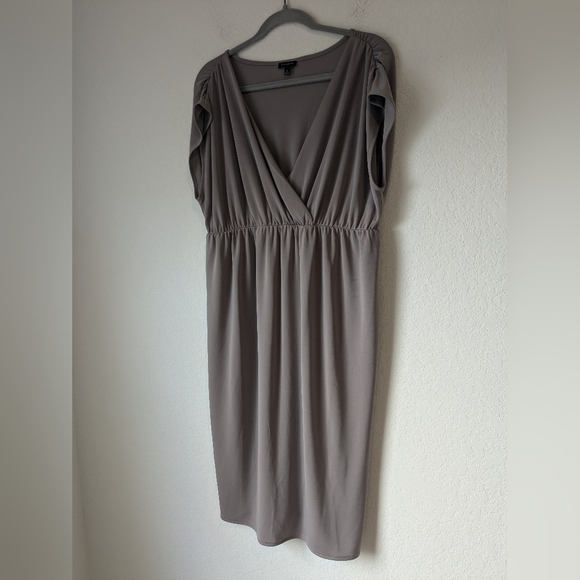Talbot's Taupe Ruched Gathered V-Neck Cap Sleeve Midi Dress Minimalist Basic XL - Picture 3 of 8